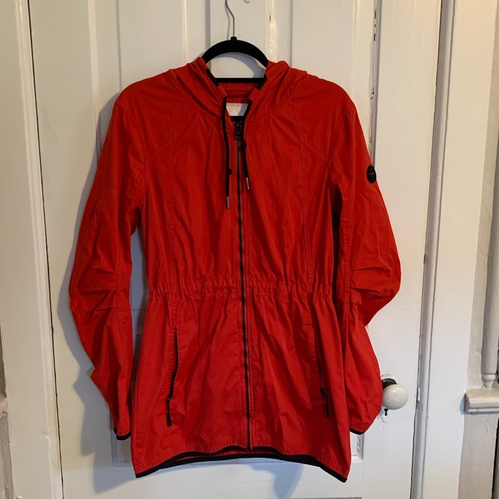 Bench Raincoat
